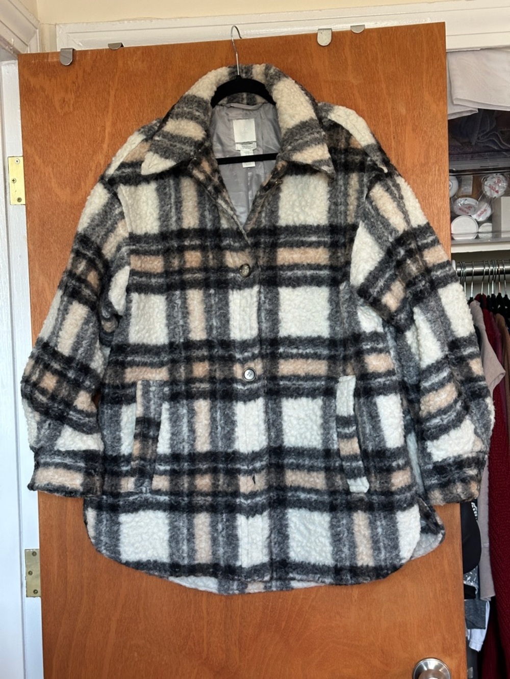 H&M Women's Faux Shearling Wool Blend Jacket, Black, Beige, Cream plaid print M